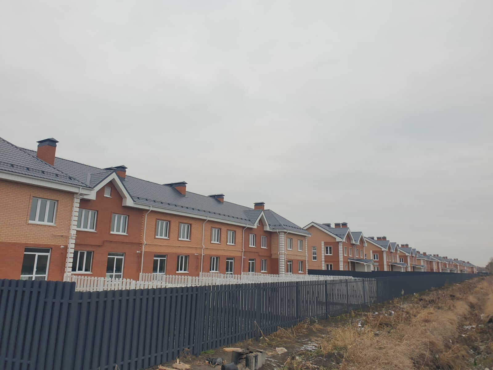 Забор из штакетника 230м Серый Графит фото5 в Омске