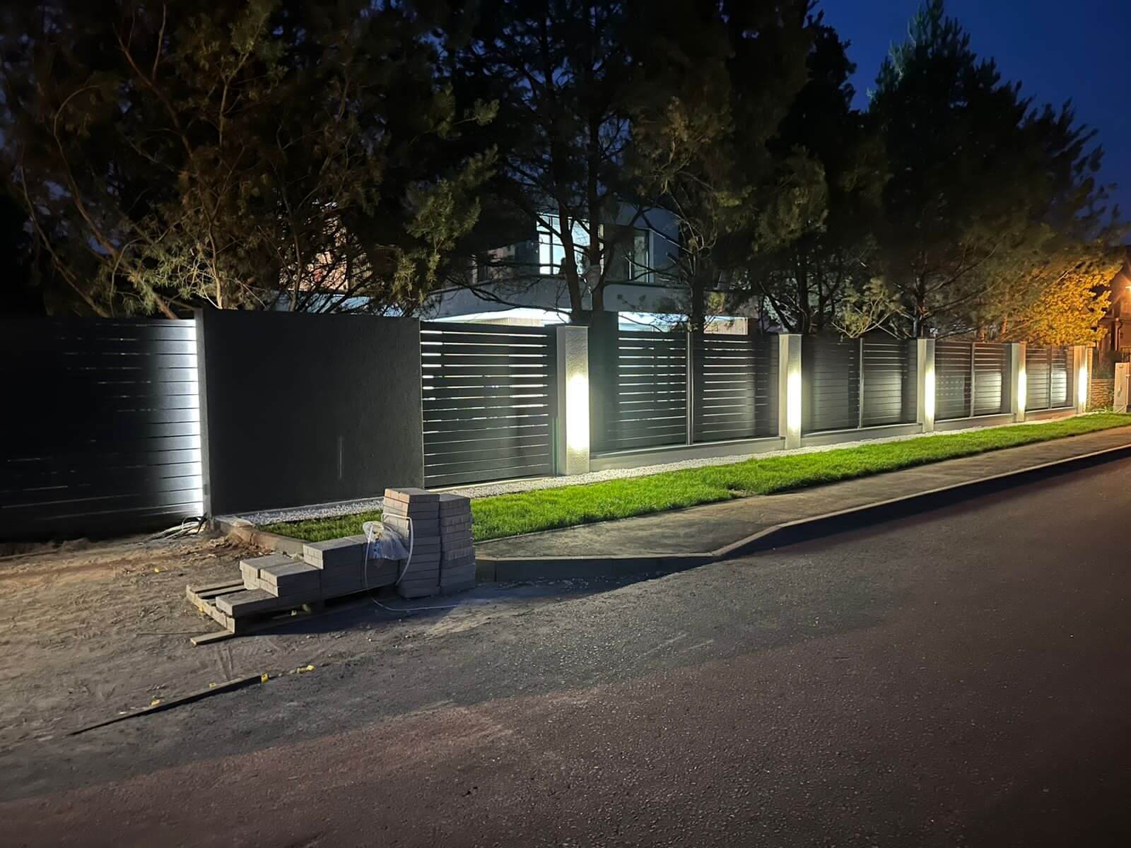 Забор-ранчо из металлопланкена 36м RAL7024 Серый Графит фото 11 в Омске