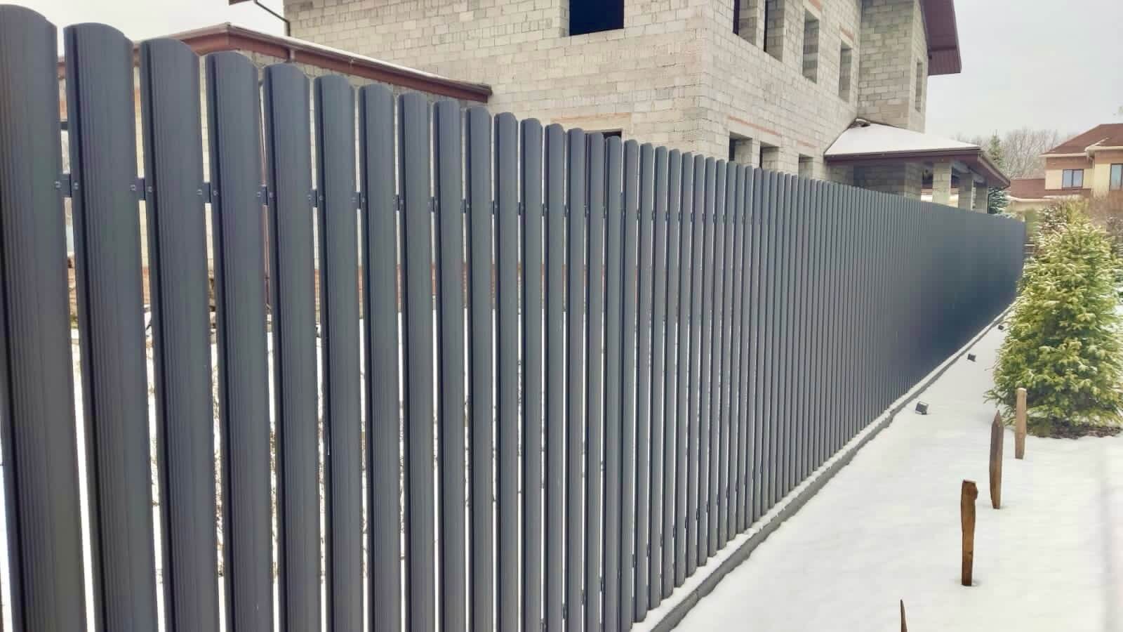 Забор из евроштакетника 33м RAL7024/7024 Серый Графит двусторонний МАТТЕ в Омске
