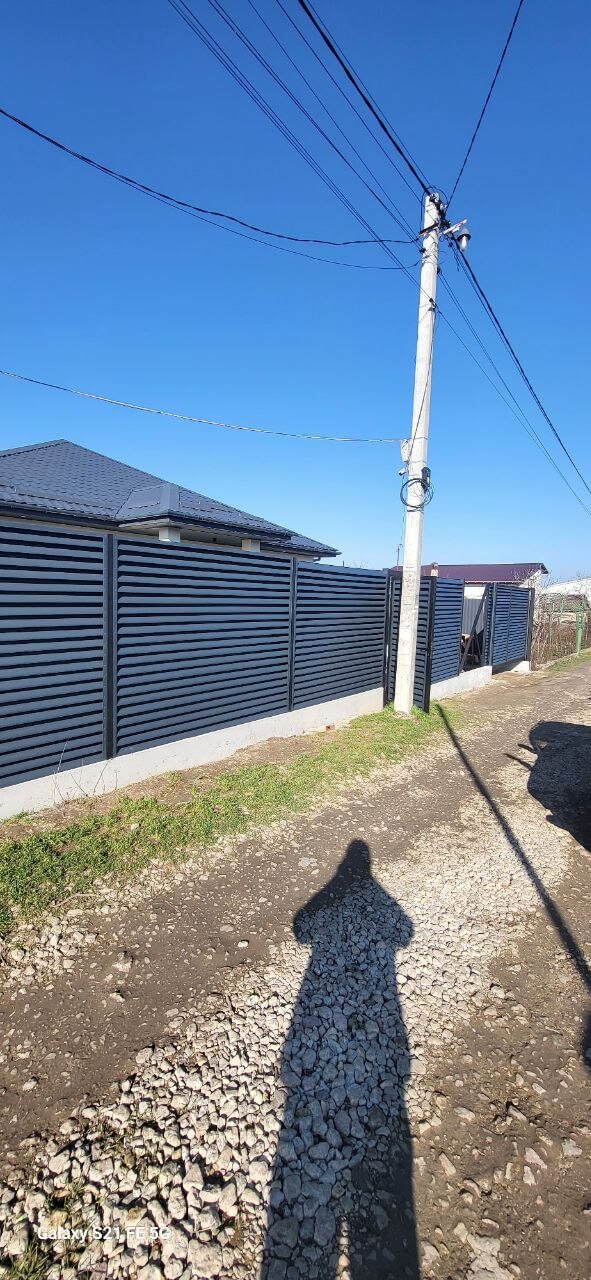 Забор из ламелей еврожалюзи 30м RAL7024/7024 Серый Графит двусторонний фото 1 в Омске