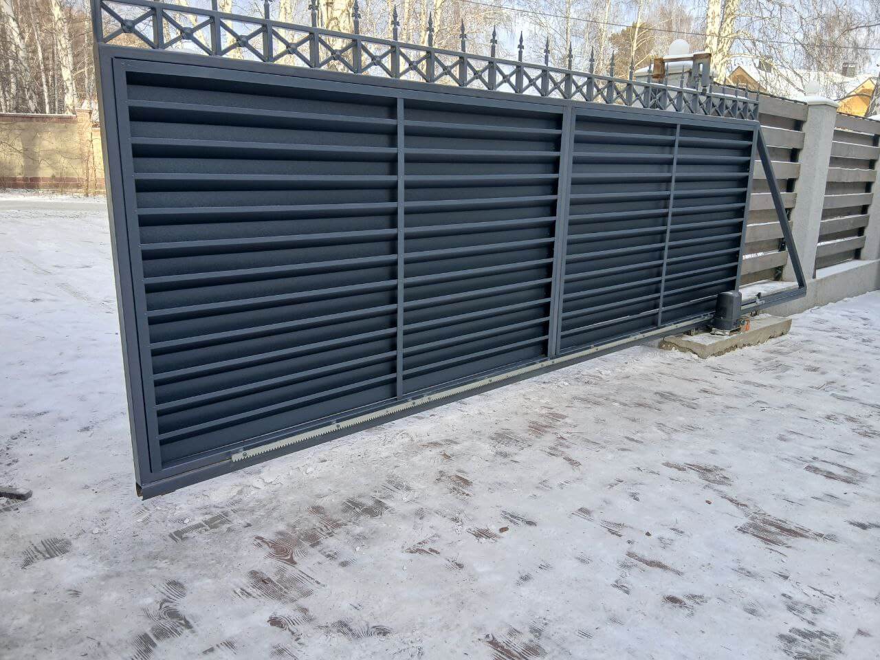Входная группа из ламелей Хай-Тек RAL7024/7024 Серый Графит двусторонний МАТТЕ фото 8 в Омске