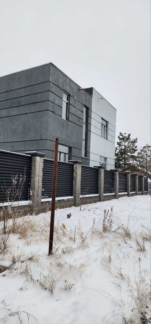 Забор-жалюзи из ламелей ЭКО-Z 66м RAL9005/9005 Черный двусторонний МАТТЕ фото 1 в Омске