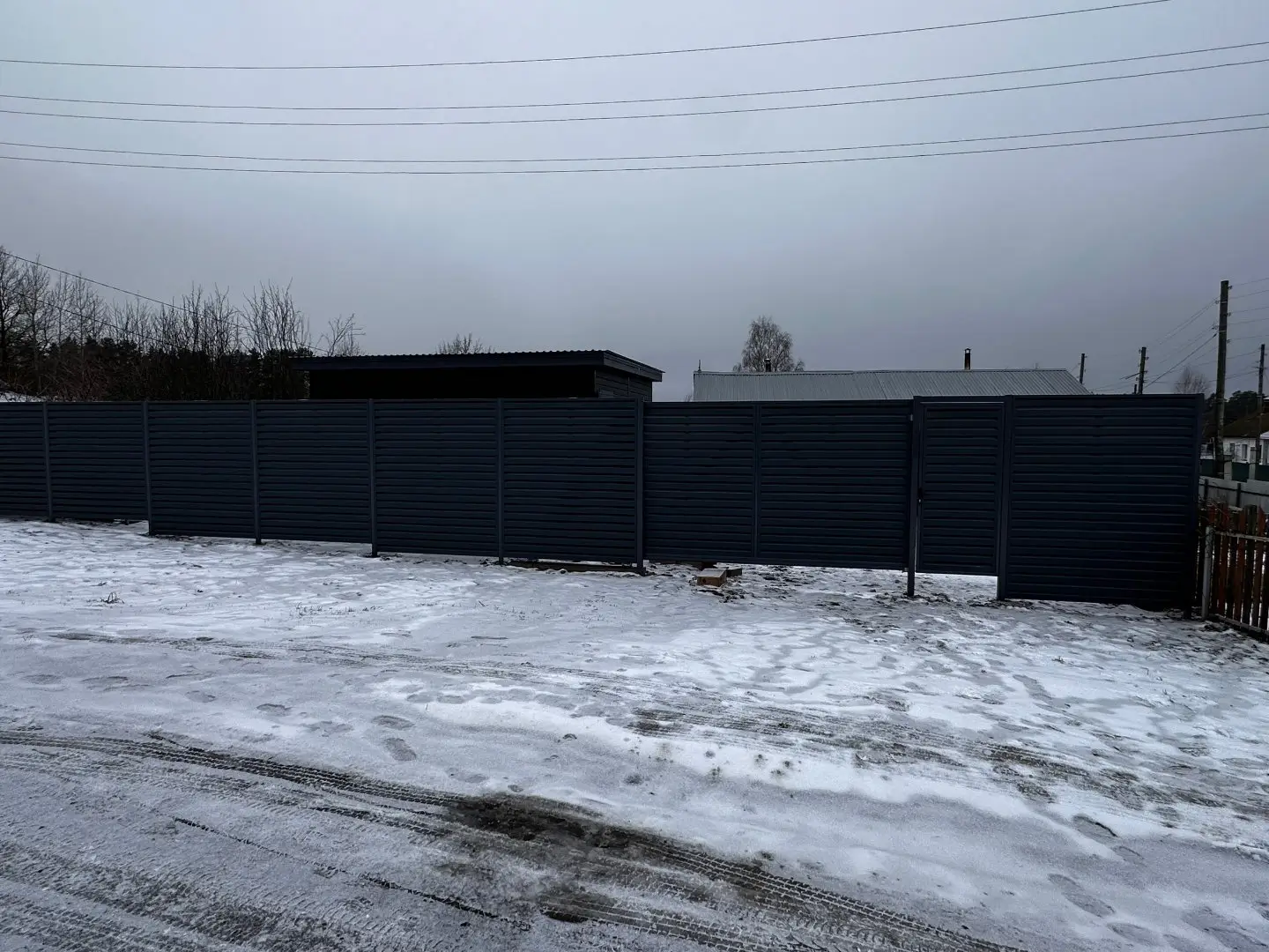 Забор-жалюзи из ламелей Хай-Тек 20м RAL7024/7024 Серый Графит двусторонний МАТТЕ фото 1 в Омске