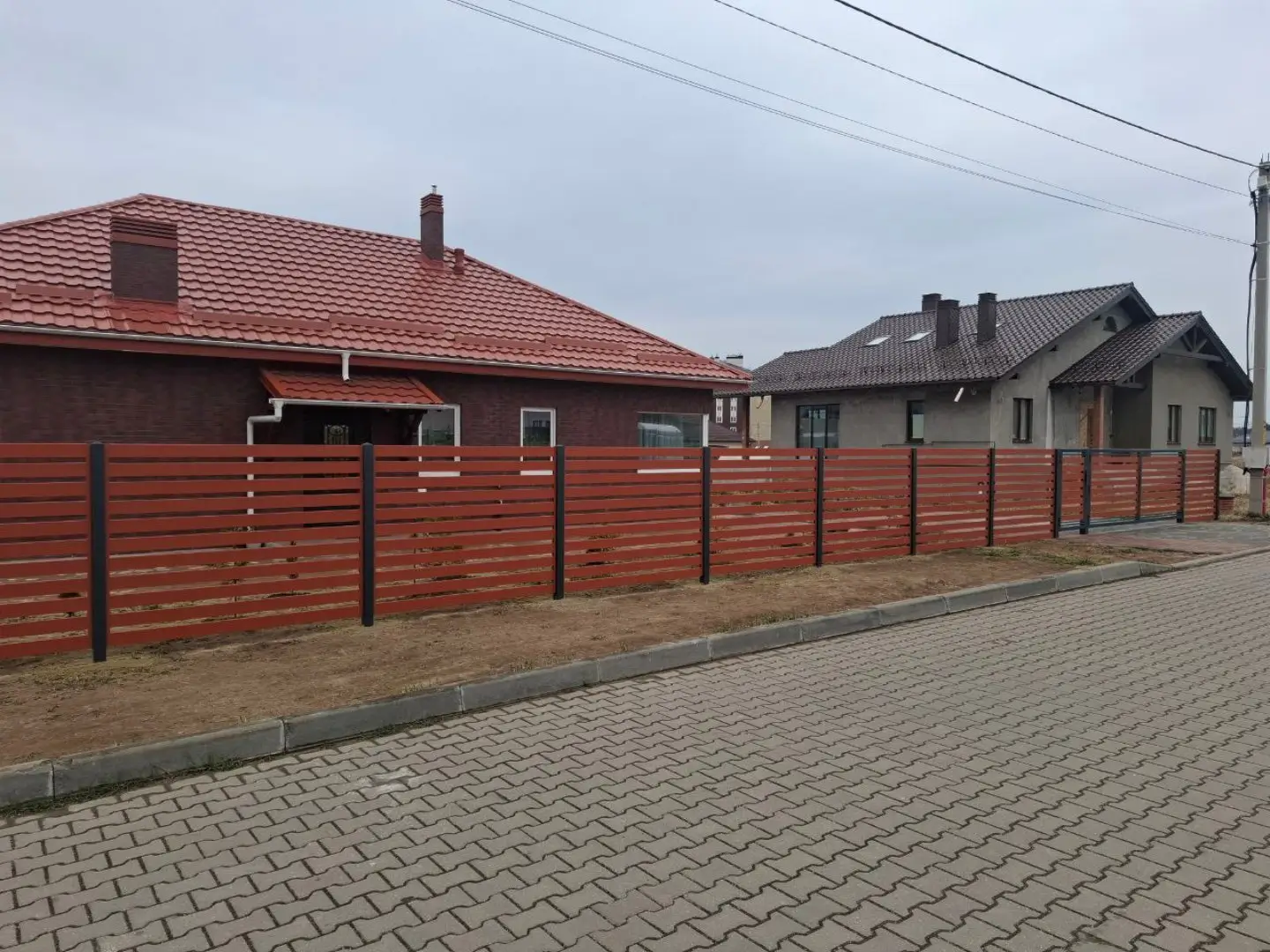 Забор-ранчо из металлопланкена 18м RAL8004 Терракотовый фото 1 в Омске